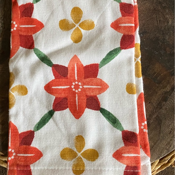 NEW St. Nicholas Square Deck The Halls Kitchen Towel 2-pk poinsettia boho KHOLS - Picture 5 of 9